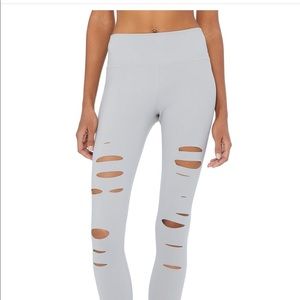 HIGH-WAIST RIPPED WARRIOR LEGGING/LIKE NEW